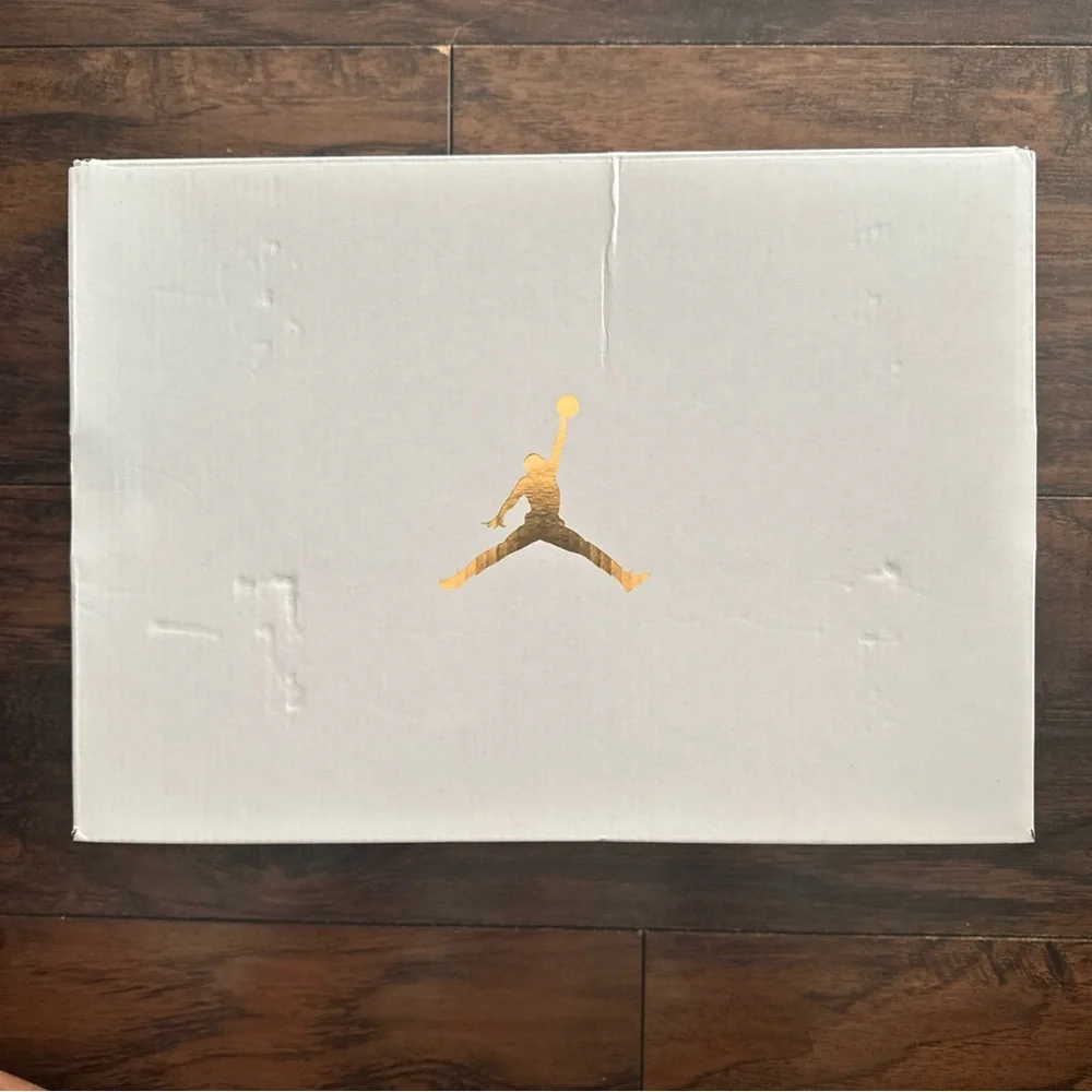 Size 9.5 - Air Jordan 1 Low French Blue - Women’s DC0774-402 w/box